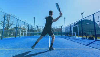 Padel L'art d'allier intensité physique, stratégie et organisation numérique